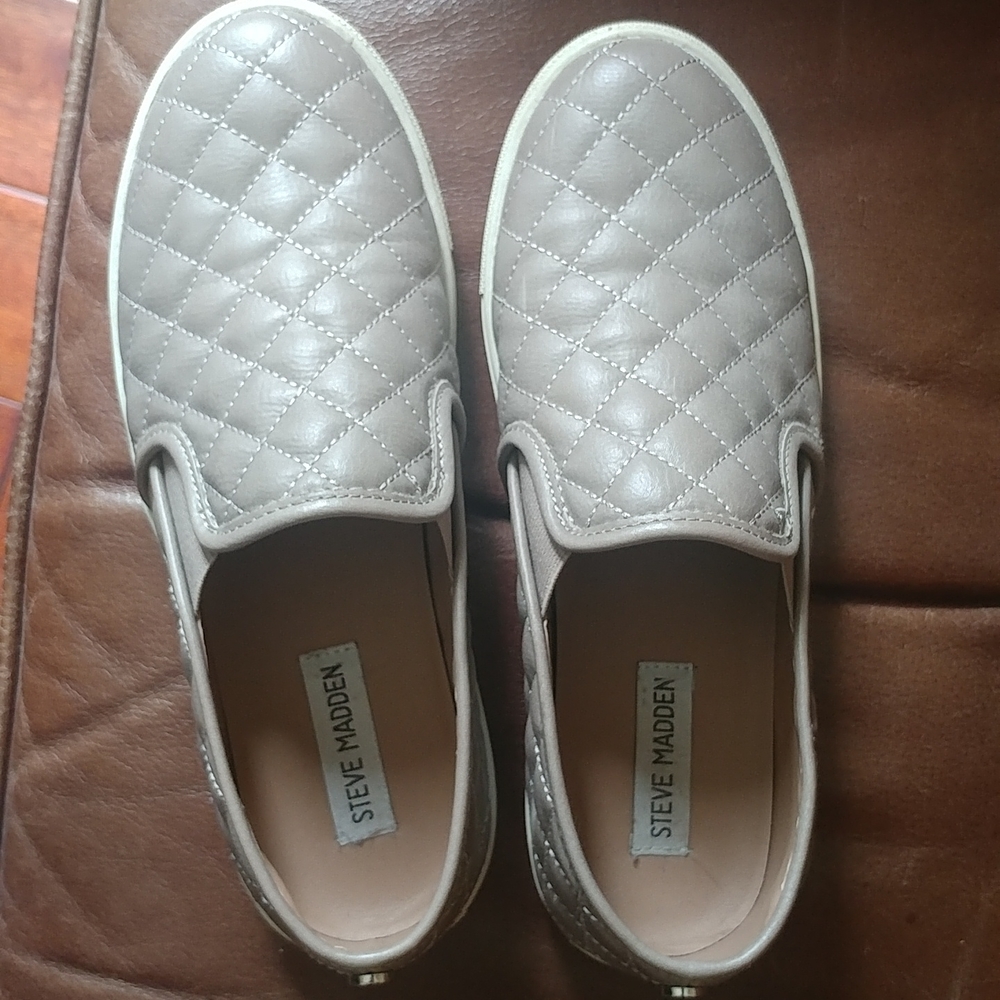 STEVE MADDEN Slip On Shoes